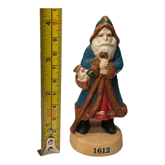 VTG Lot of 4 RUSS 4" Porcelain St. Nicholas Santa Through the Ages Figurines - Picture 8 of 11